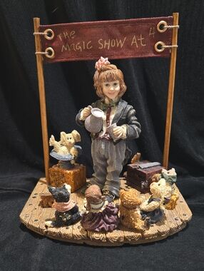 Boyds Bears figurine titled "The Amazing Bailey...Magic Show at 4"